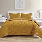 VCNY Home Kaleidoscope Pattern 3 Piece Quilt Set, Full Queen, Gold