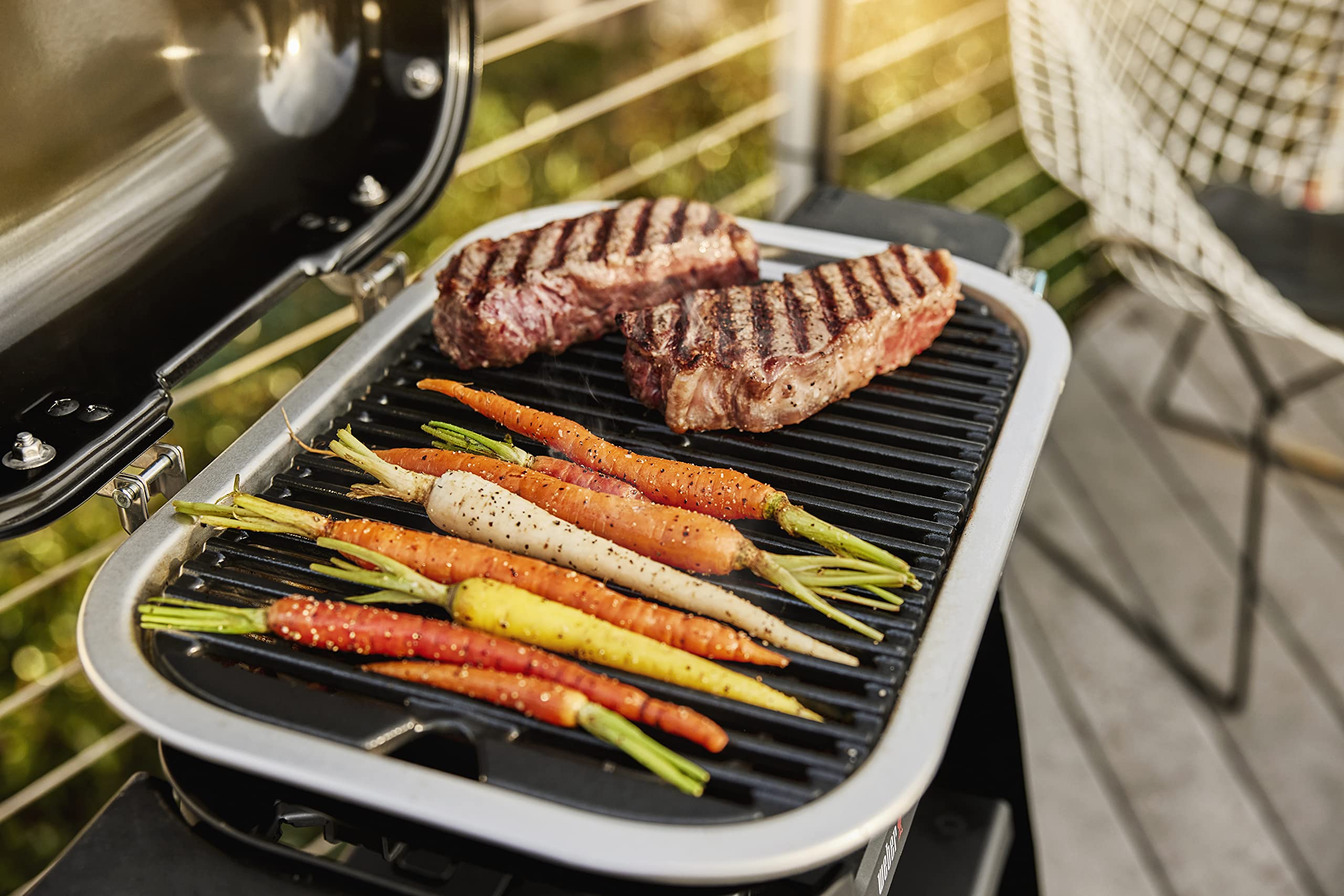 Weber Lumin Compact Tragbarer Kompakter Elektrogrill/Anbraten, Räuchern, Dämpfen, Kochen und Warmhalten, Bis zu 315 °C, Porzellanemaillierte Gusseisenroste, 43 x 32 cm, Schwarz 9