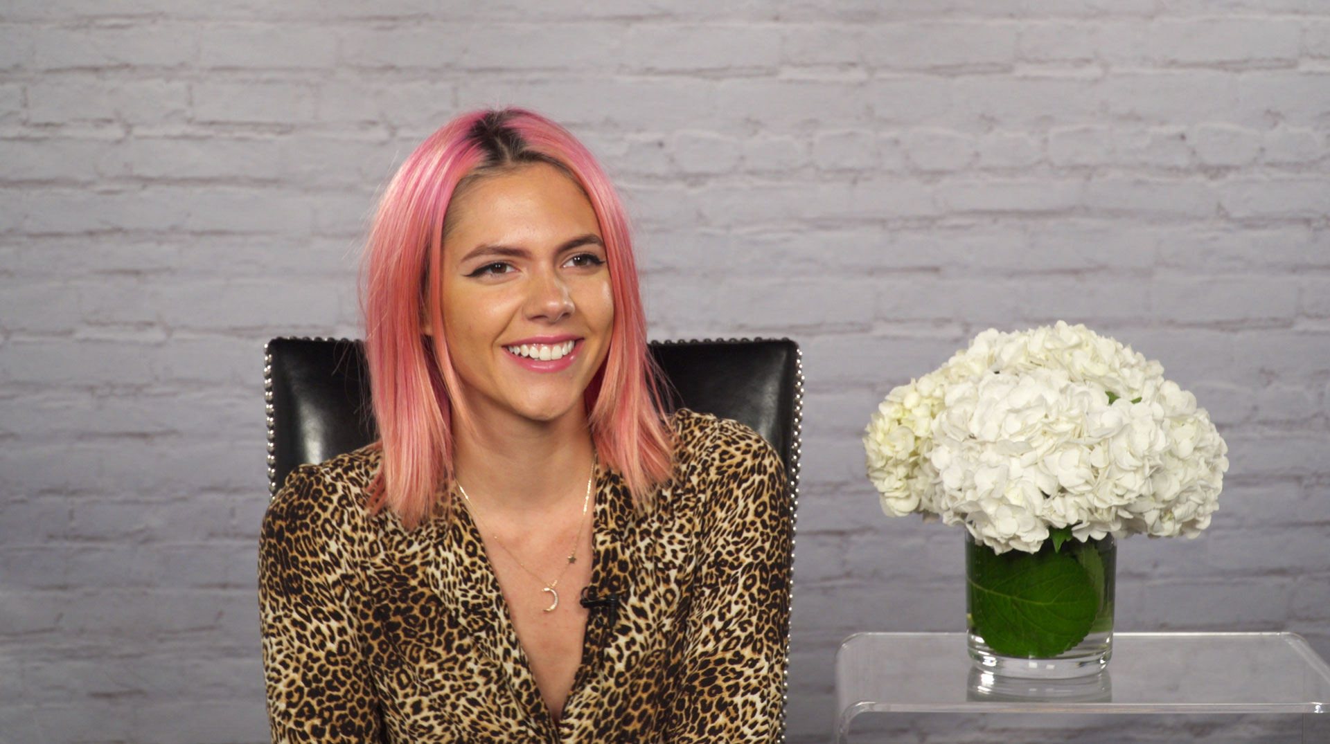 A Lifeminute With Singer Caly Bevier a lifeminute with singer caly bevier