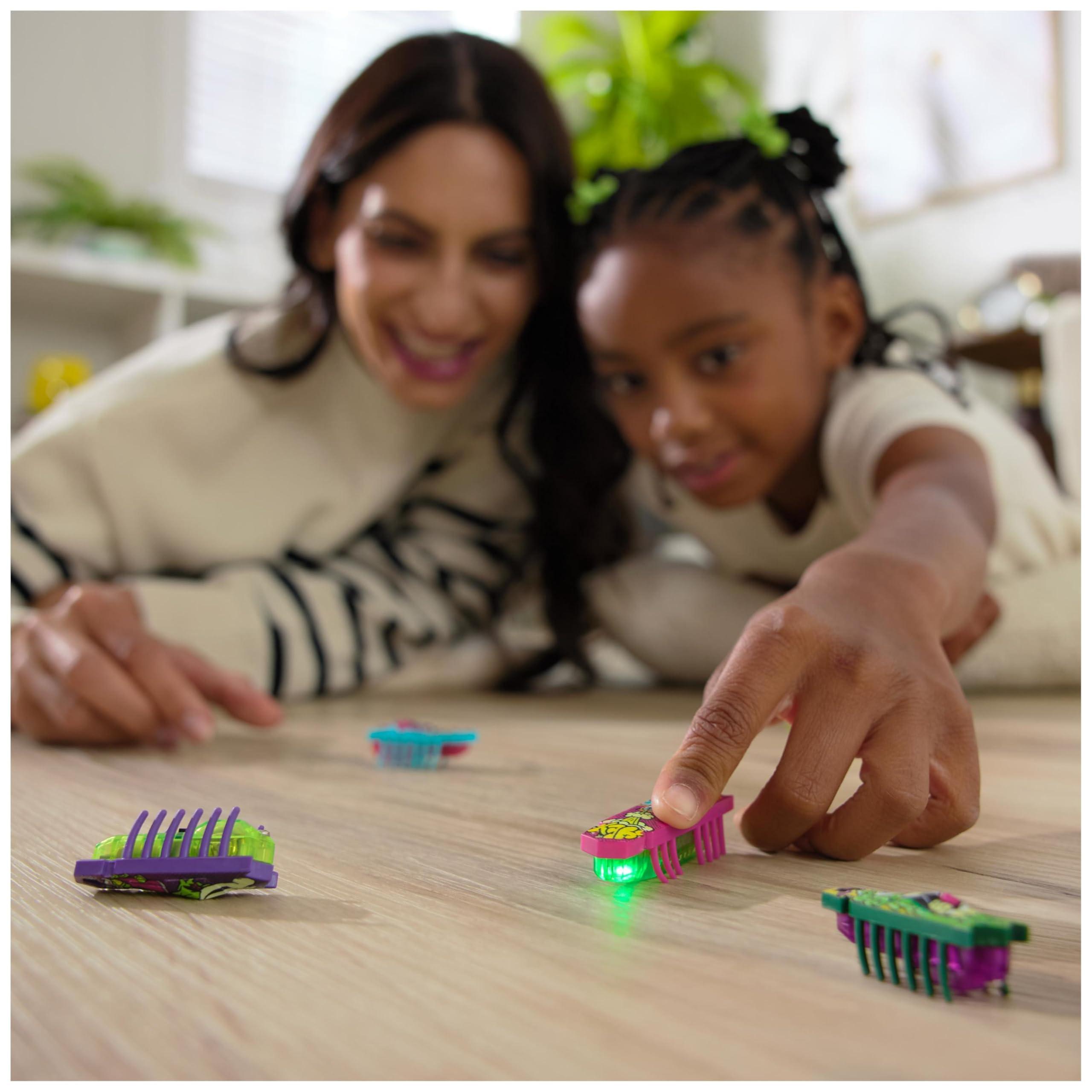 HEX BOTS Nano 5 Pack, 4 Mini Bots with Bonus Flash Bot, Sensory Toy for Kids & Cats, Vibration Technology, Mini Robot Toy for Kids 3 & Up