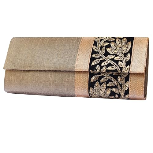 Mela Womens Clutch (Golden) (SM133100053)