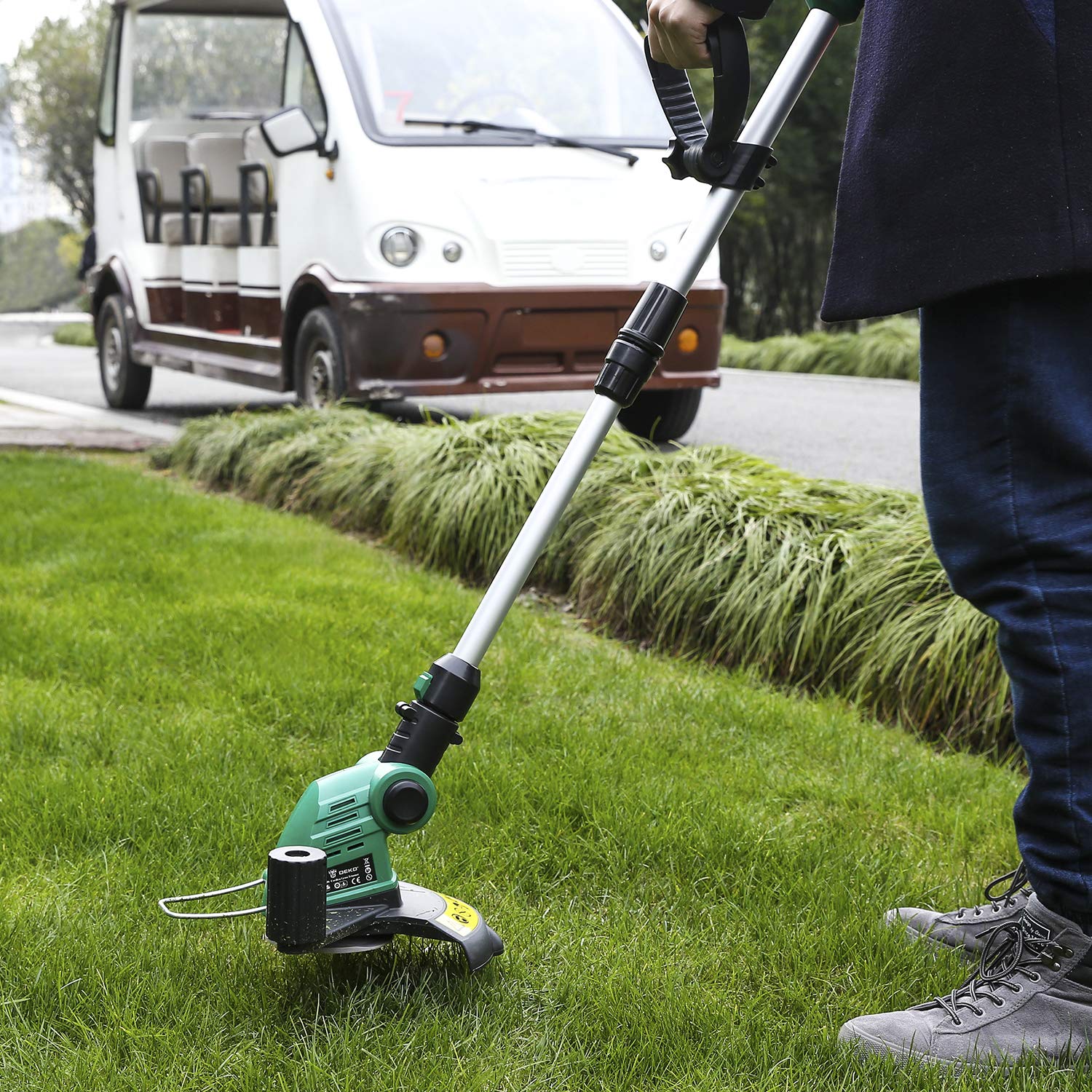 deko cordless grass trimmer