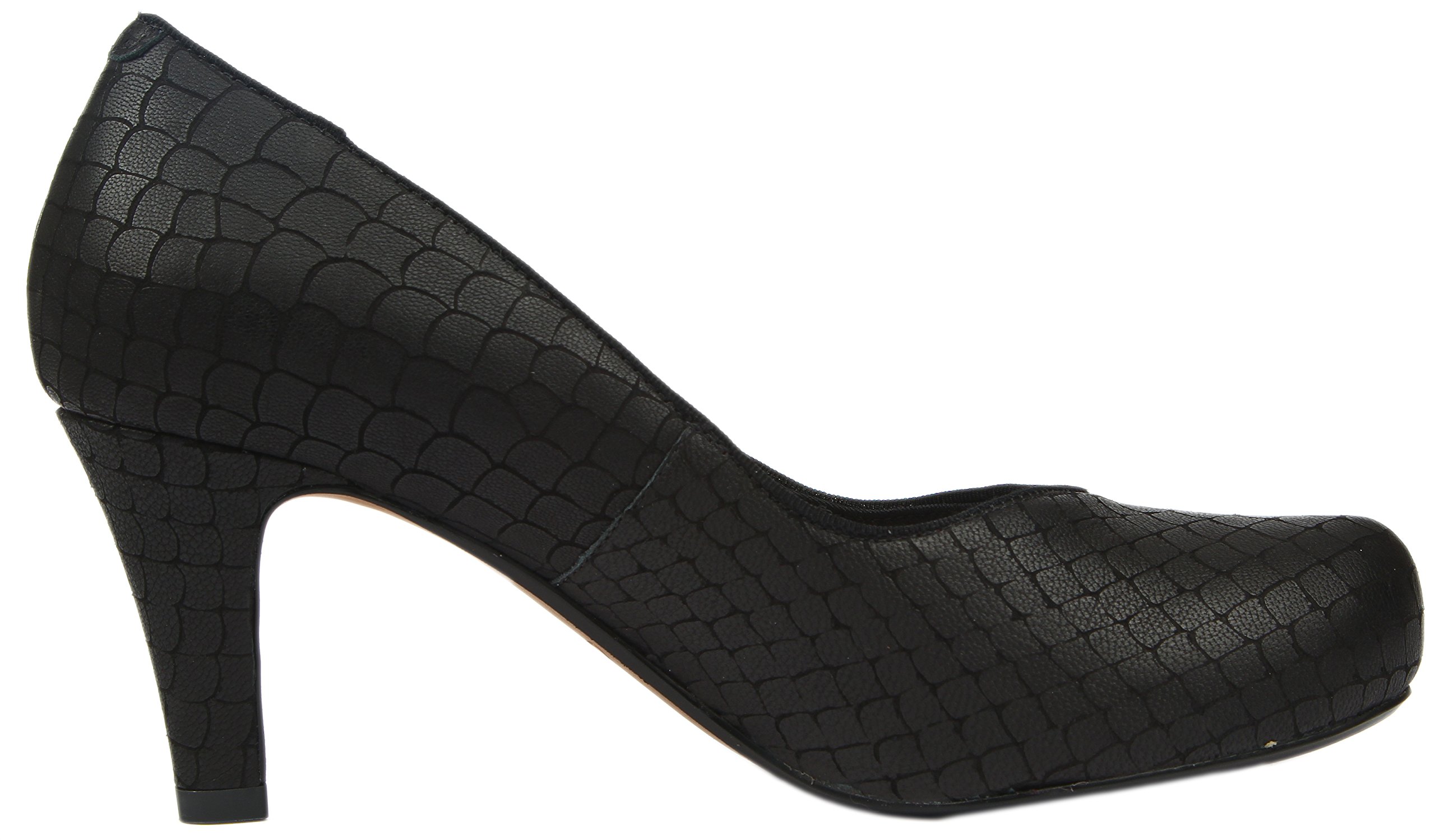 clarks chorus voice shoes