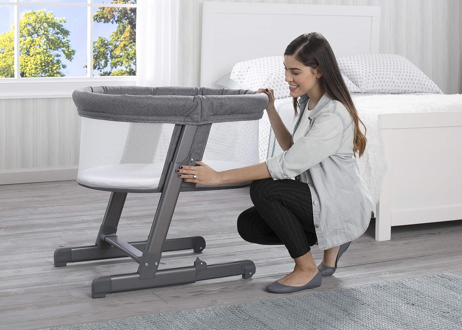 simmons kids oval city sleeper bedside bassinet