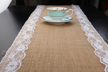 Chemin De Table Avec Finition Bords En Dentelle Decoration De