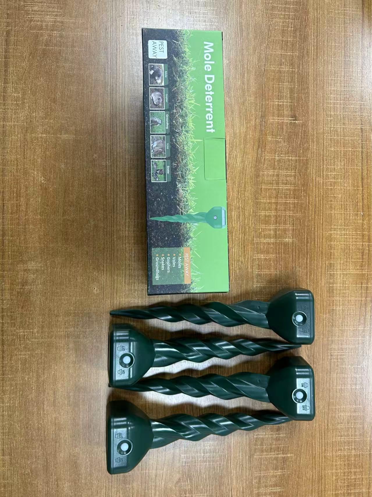 Condition photo showing New/Like New for 4 pack snake & skunk repellent for yard