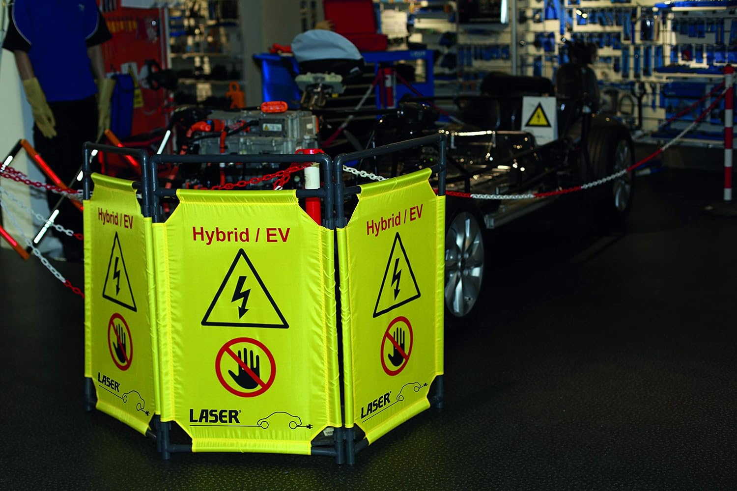 Laser 8000 Hybrid/EV Folding Safety Barrier