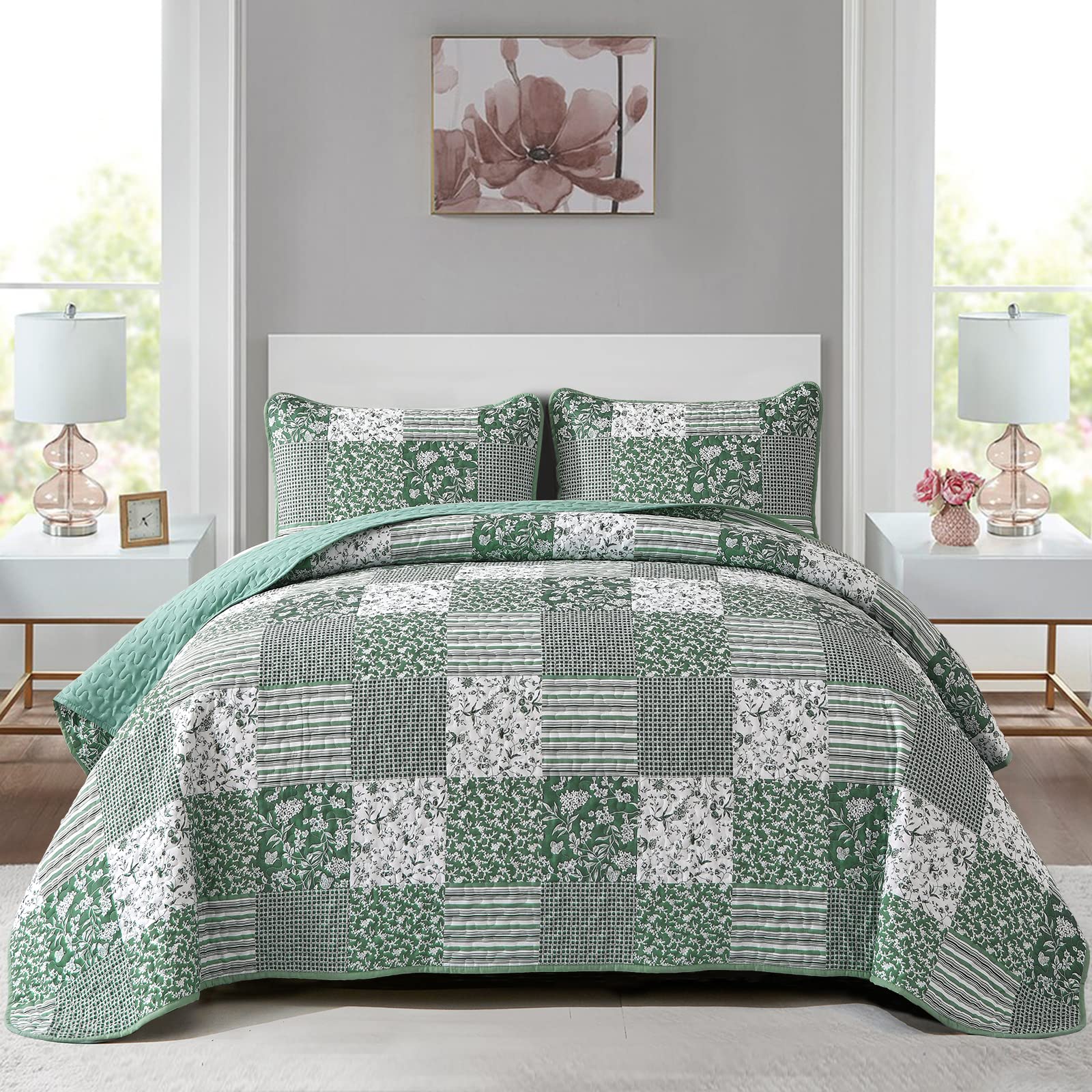 Mybedsoul Green Boho Queen Quilt Set, 3-Piece Reversible Soft Plaid Floral Bedding Set with 2 Pillow Shams - Sage Green Queen Size Quilt Bedspread Coverlet Set 90” x 96”