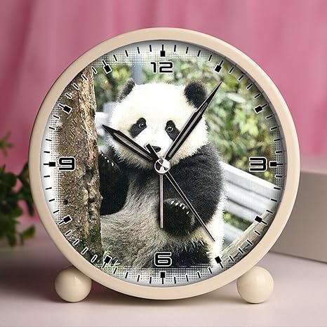 Amazon Co Jp アラーム時計 レトロポータブル時計 夜間ライト付きカスタムデザイン かわいいと面白いパンダ かわいいパンダ ホーム キッチン