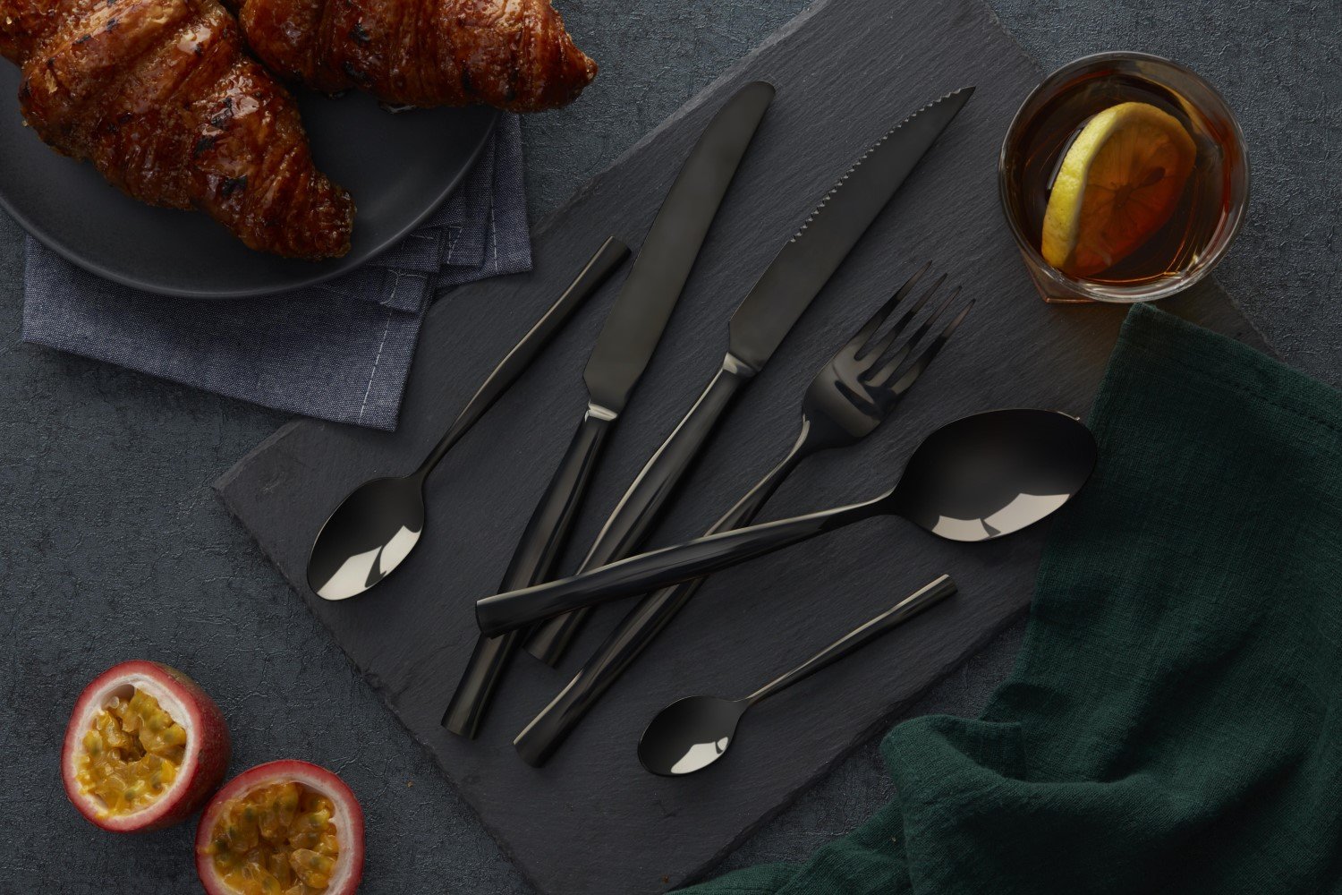 icxox Dinner Knives Set of 6, Martensitic Stainless Steel, 9.25 Inches (Titanium Black)