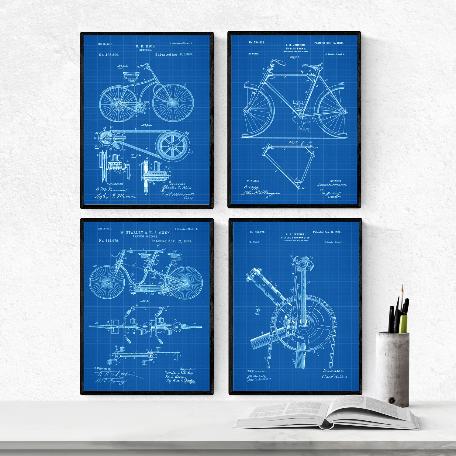 Nacnic BLUE - Pack of 4 sheets with patents BICYCLES 2. Set posters with inventions and old patents. Choose the color you like. Printed on 250 grams
