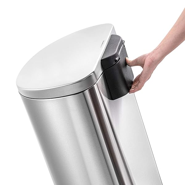QUALIAZERO 50L/13 GALLON STAINLESS STEEL TRASHCAN, SOFT CLOSE LID & SMUDGE-FREE FINISH, IDEAL FOR HOME AND BUSINESS USE, D SHAPE (STAINLESS STEEL)