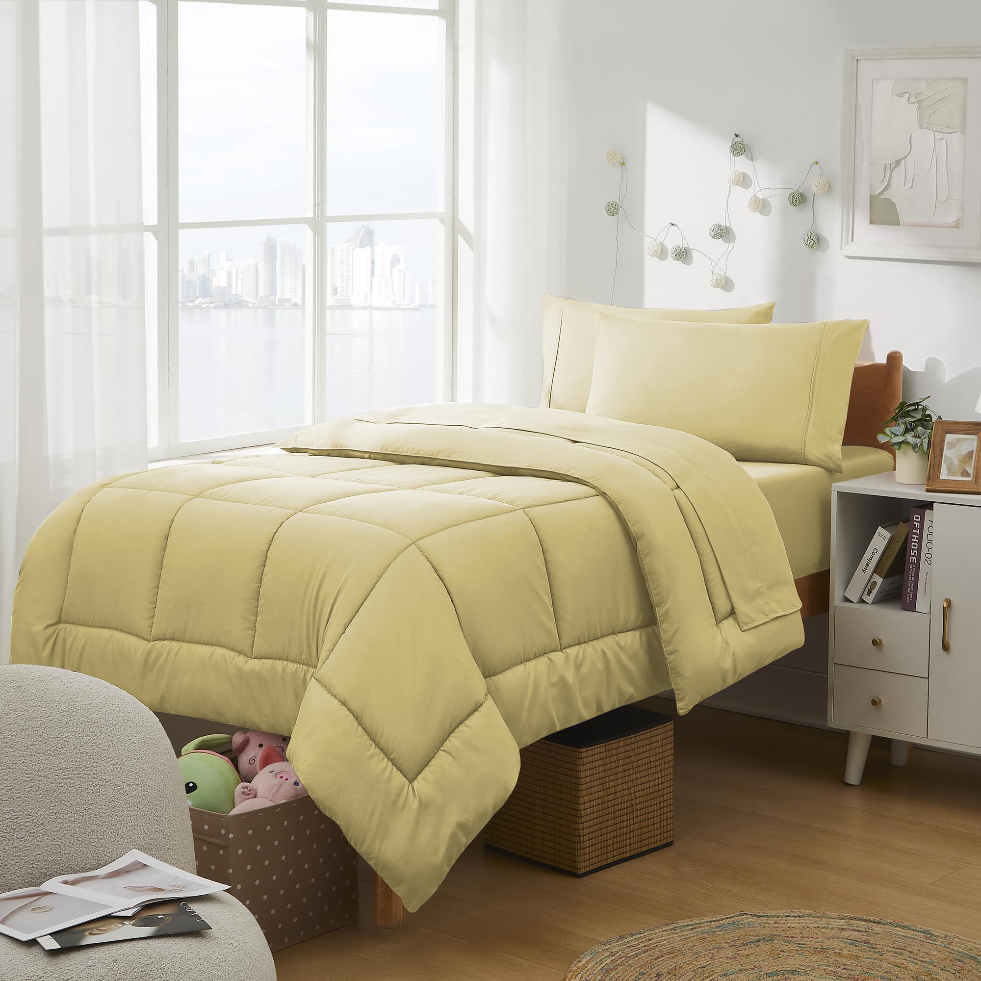 Dorm Room Essentials College Bedding Comforter Set 7 Piece Full Size Bed in a Bag for College Students Boys and Girls, Full, Camel Image