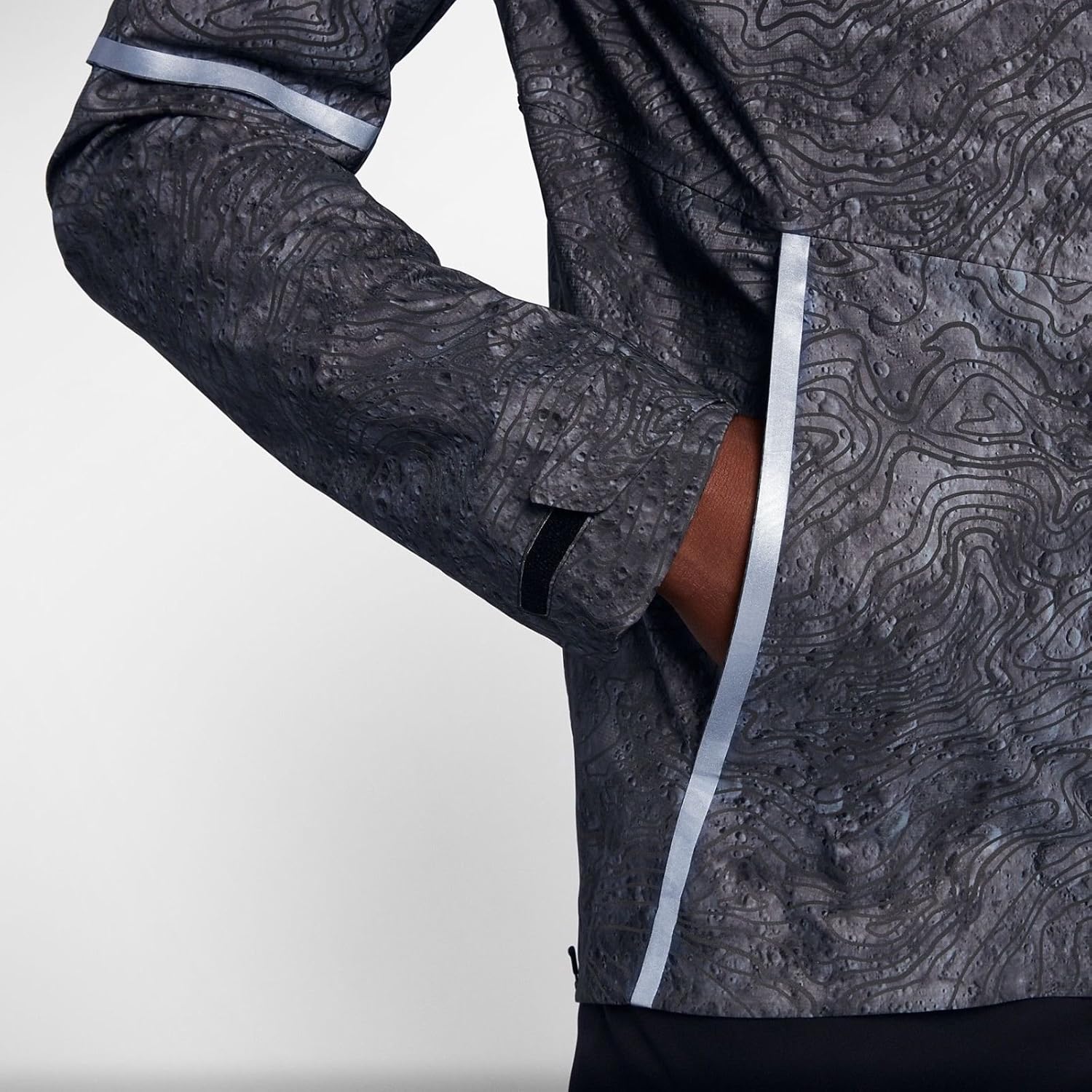 nike winter solstice reflective running jacket