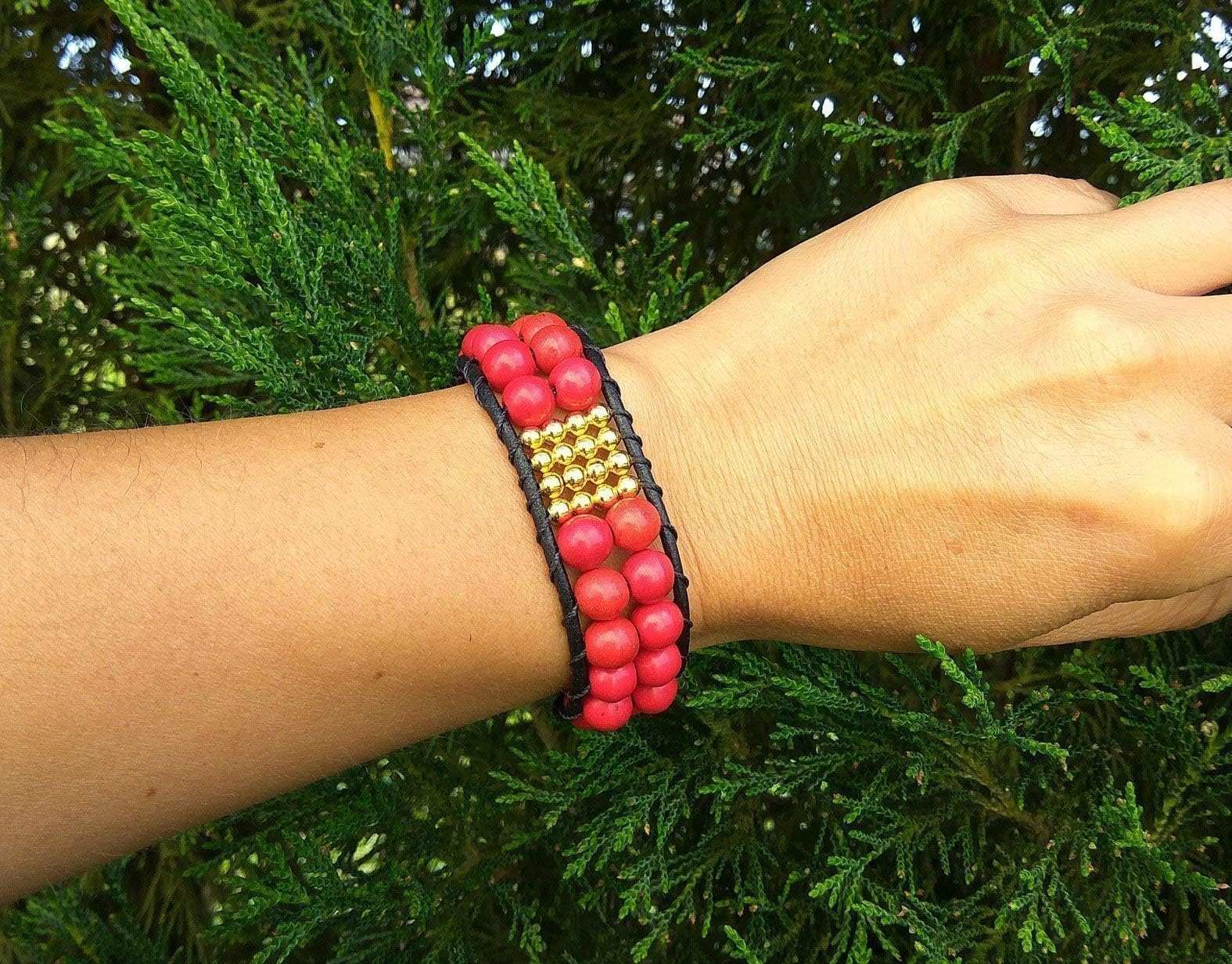 Handmade Women's Bracelet in Red Reconstituted Turquoise Pearl an Tiny Golden Beads. Red & Gold Bracelets