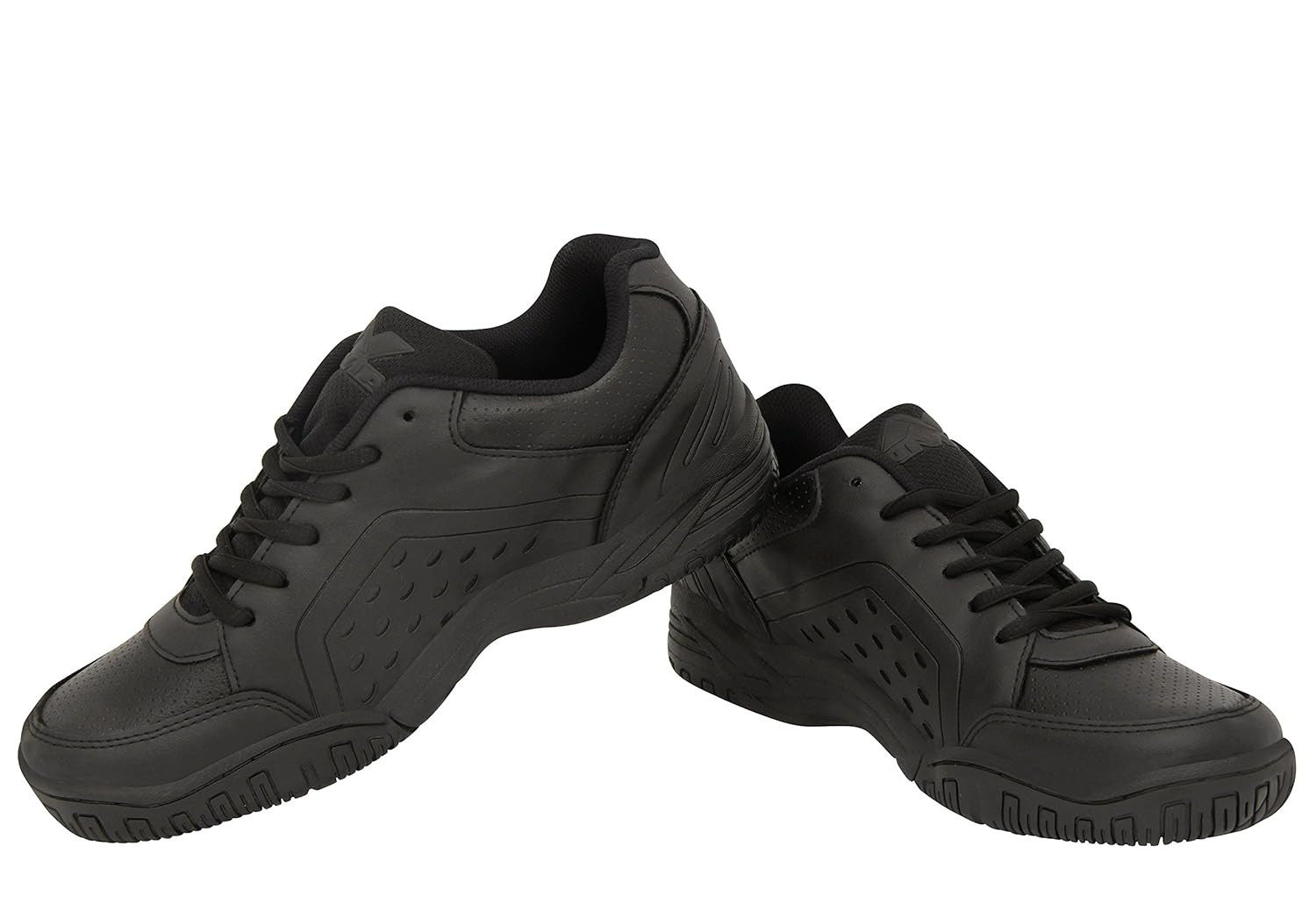nivia ace runner shoes