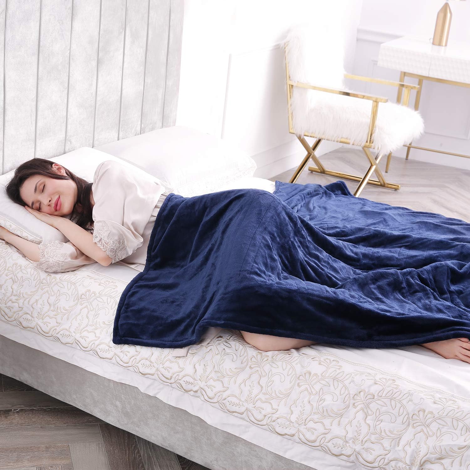 MaxKare Large Electric Heated Blanket Adjustable Timer 3 Heating Levels, 62" x 84"in Heated Throw Blanket Auto-Off Feature Machine-Washable Fabrics Full Body Comfort: Kitchen & Dining