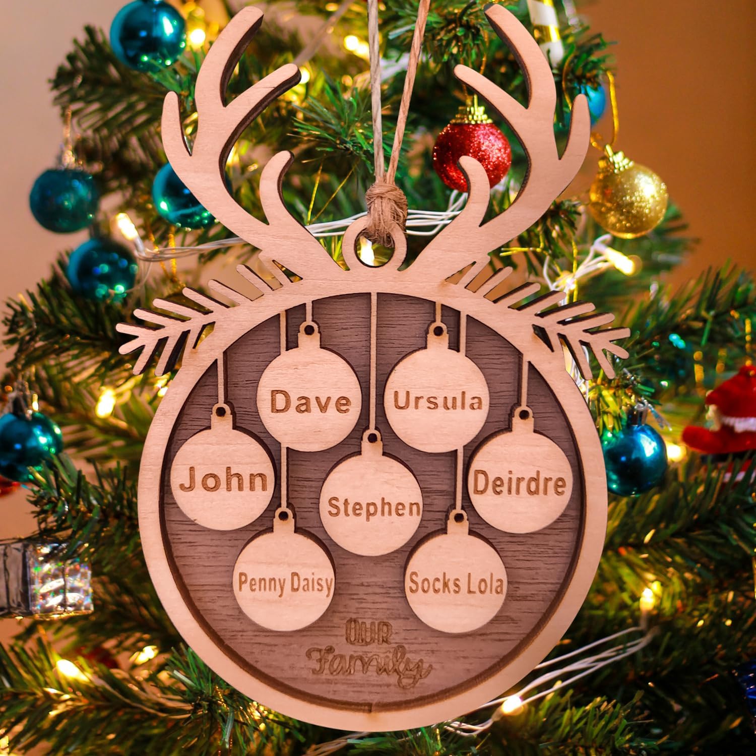 Tree Toppers - Personalized 2023 Christmas Ornaments, Customize 1-10 Names Christmas tree decoration Laser Engraved Names, Comes with a rope (5 Names, Staghorn+ Leaves)