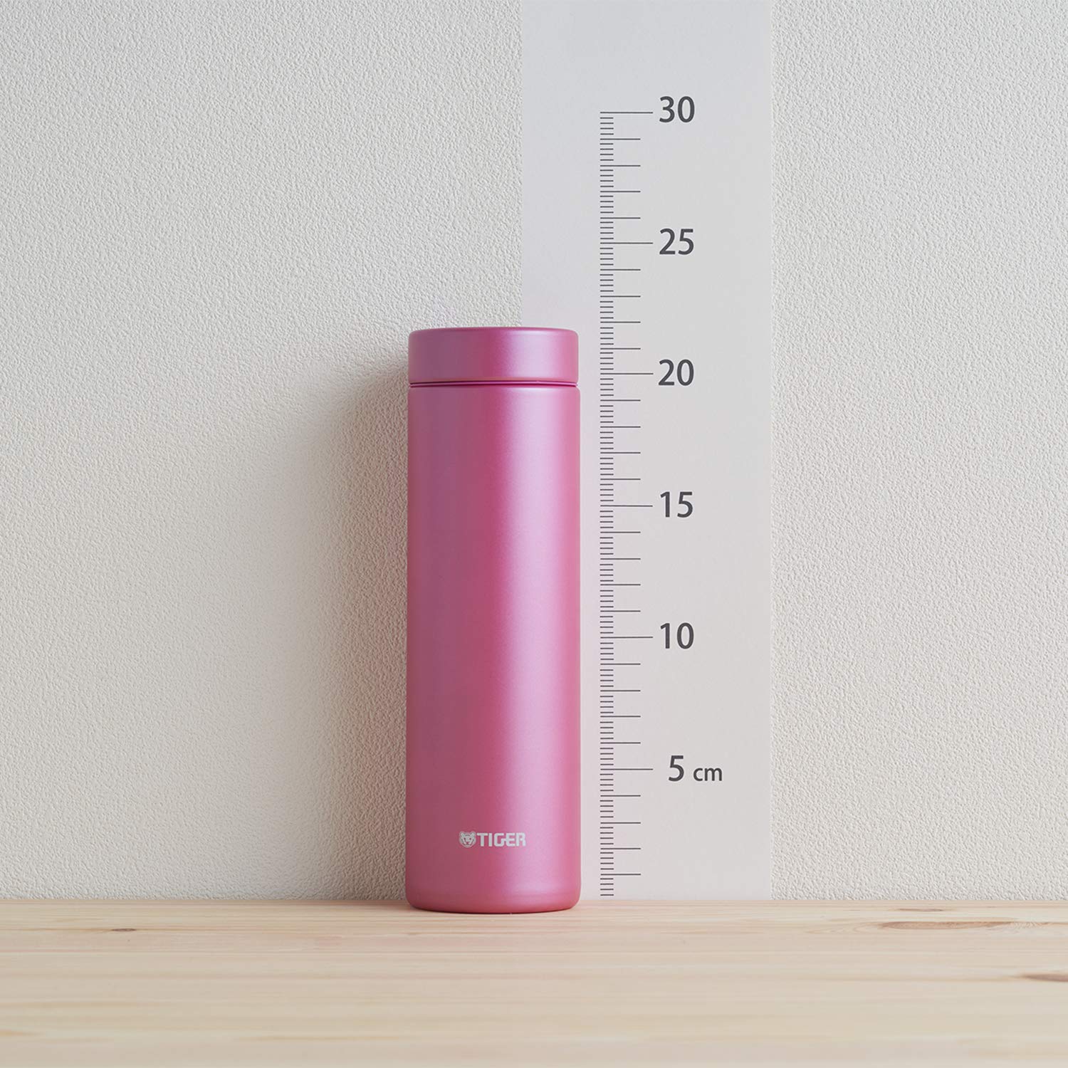 Tiger Thermos Water Bottle Screw Mug Bottle 6 Hours Hot and Cold Retention, 16.9 fl oz (500 ml), Can be Used at Home or Tumbler, Graphite MMZ-A502KG