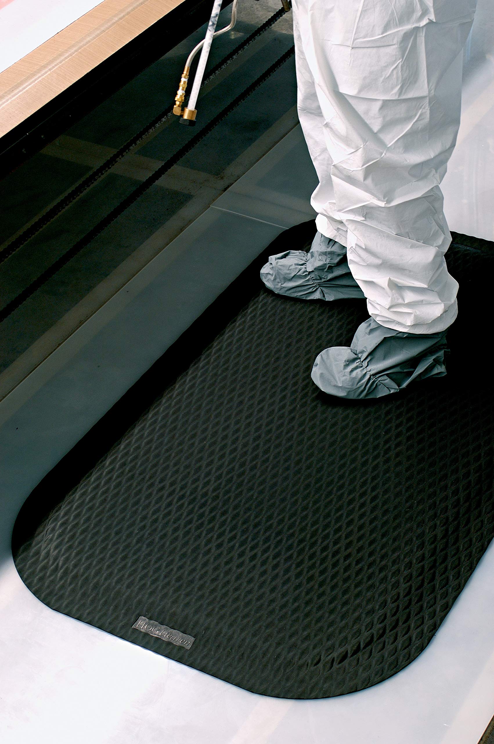 Hog Heaven Ergonomic Industrial-Grade Anti-Fatigue Mat 7/8" 6' Length x 4' Width x Black by M+A Matting