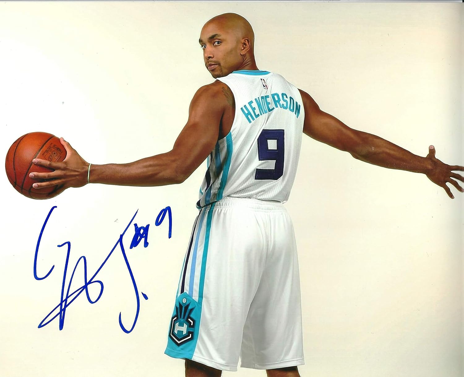 Autographed Gerald Henderson Jr 8x10 Charlotte Hornets Photo At Amazon S Sports Collectibles Store