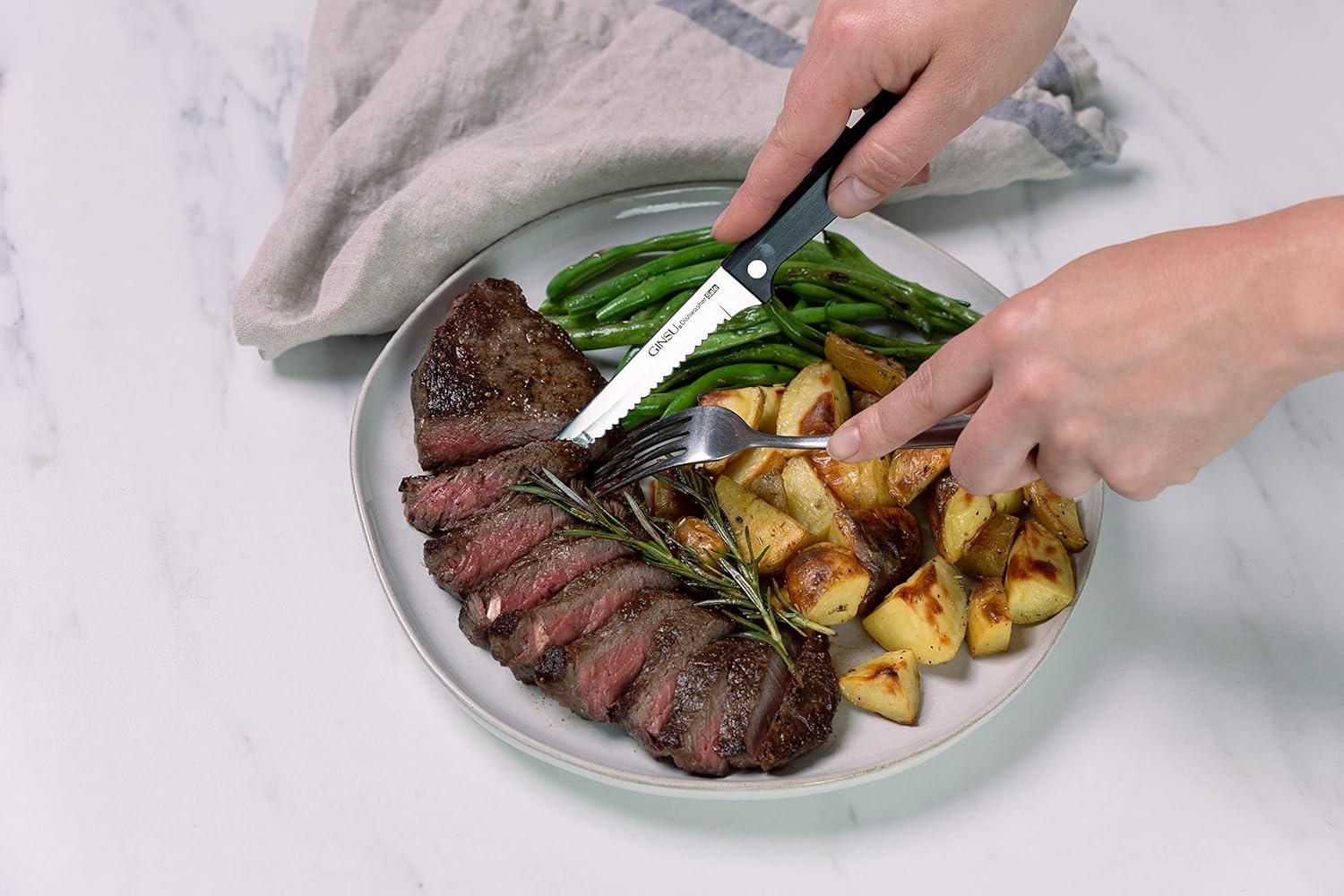 Ginsu Kiso Dishwasher Safe Black 6 Piece Steak Knife Set, 3"W x 11.25" x 1.5: Kitchen & Dining