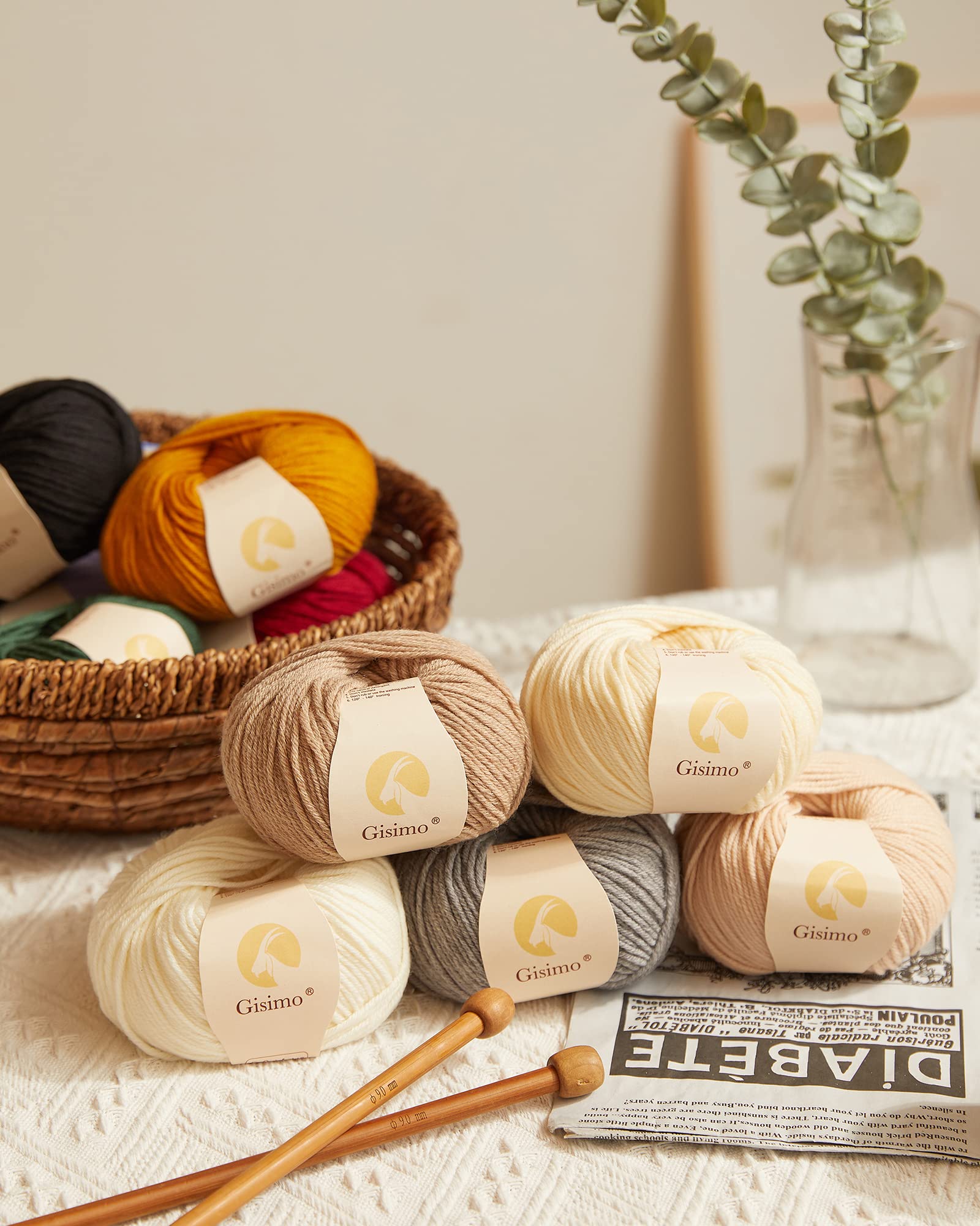 100% Merino Wool Yarn, 6-Ply Luxurious and Soft Yarn for Hand Knitting & Crocheting, 1.76 OZ/50g, 127 yds/116 Meters (Black, 1 Ball)
