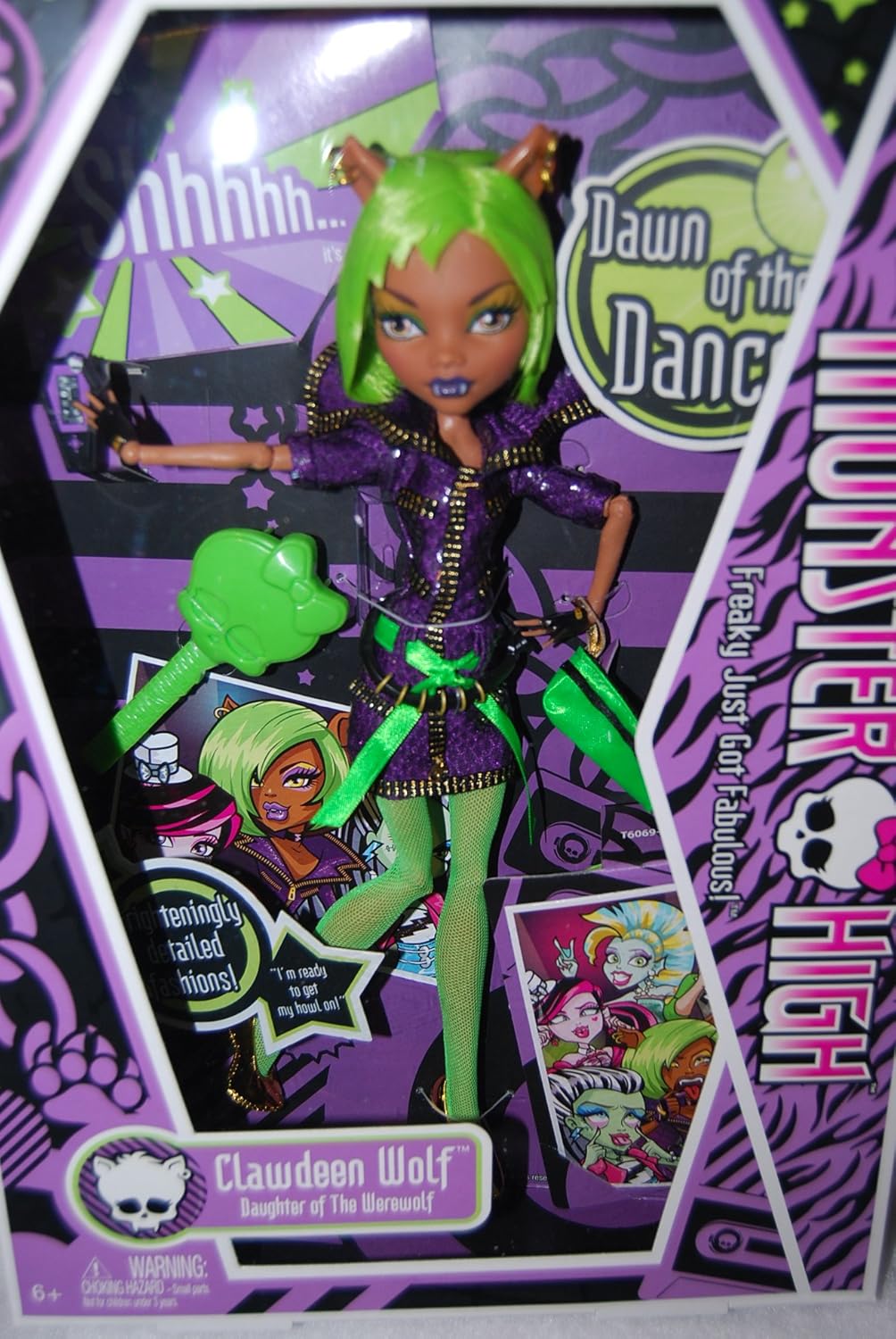 clawdeen wolf green hair