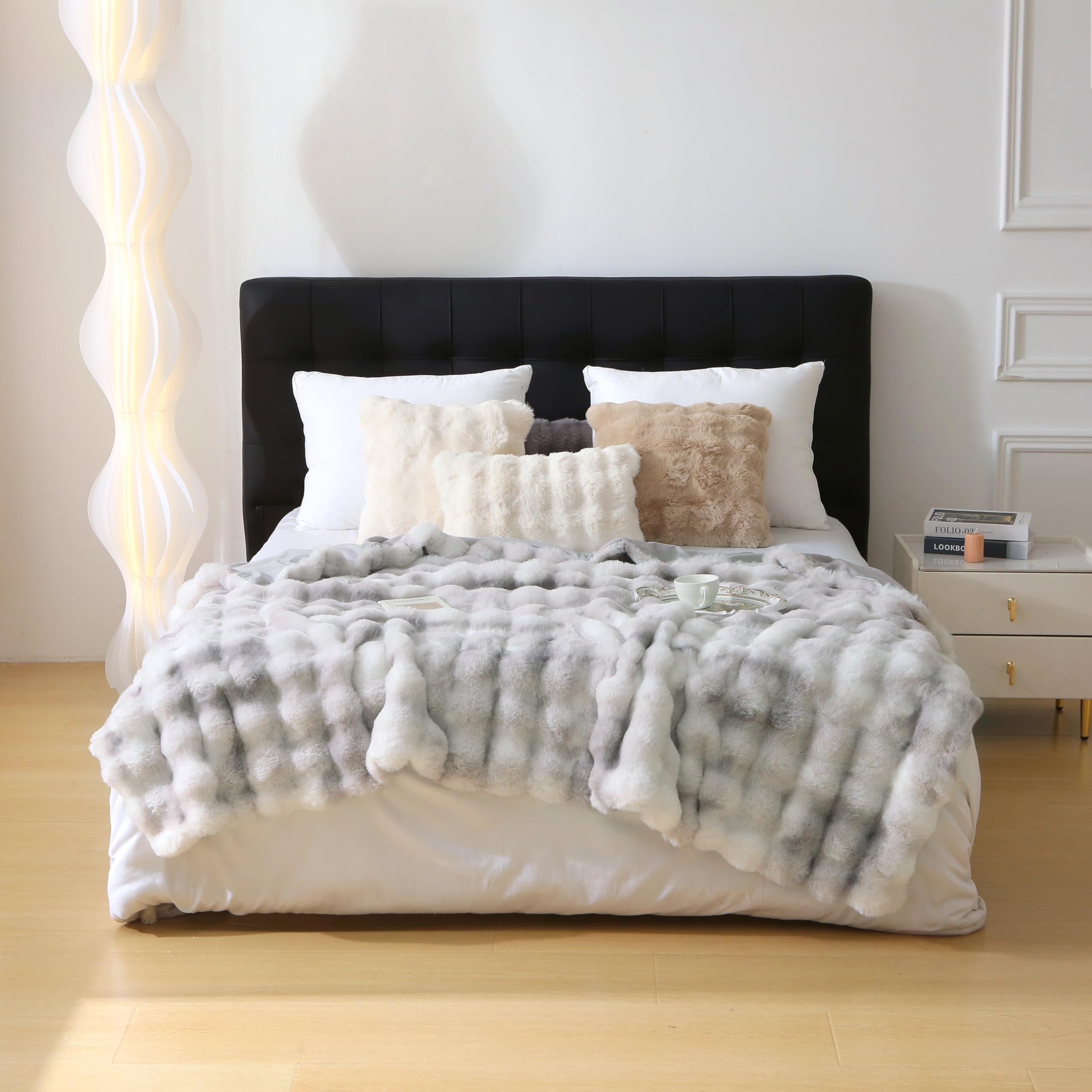 DREAMLANDING Faux Rabbit Fur Luxury Plush Sherpa Throw Blanket Reversible Fuzzy Warm Cozy Fluffy Fur Blanket for Bed Sofa Couch Home Decor (Grey Tie-dyed, 130 * 150cm)