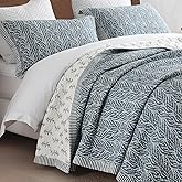 SahSahCasa Quilt Set King Size, 100% Cotton Quilt Bedding Set Bedspread, Botanical Pattern Solid Color Chic Lightweight Quilted Comforter for King Bed, White/Grayish-Blue, All Season, 3 Pieces