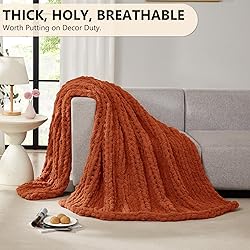 L'AGRATY Chunky Knit Blanket