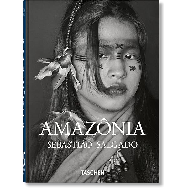 Amazon.com: Mario Testino. Undressed (Multilingual Edition