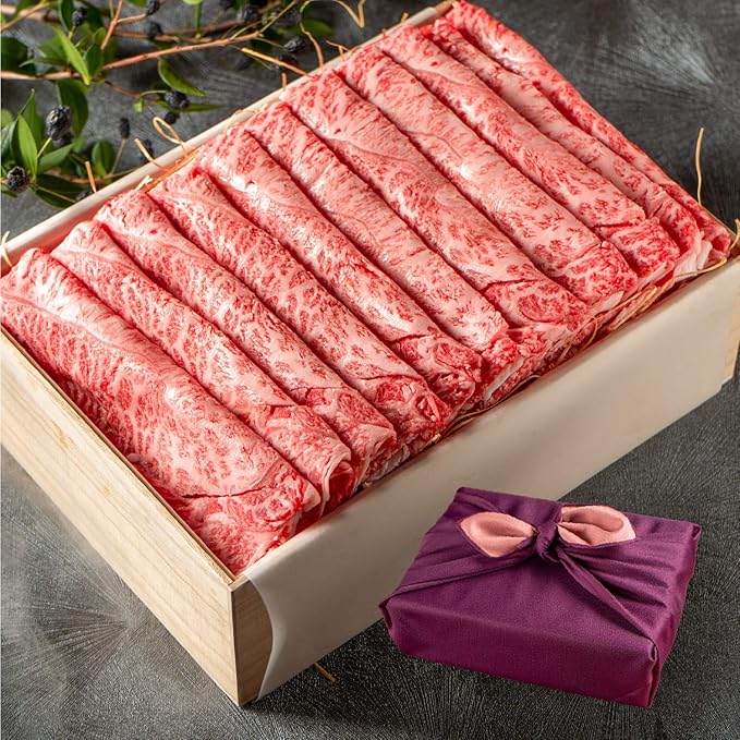 Amazon 父の日 ギフト 肉ギフト 内祝い 誕生日祝い すき焼き 肉 霜降り ギフト 牛肉 国産 有名店で使用されている牛肉 吟醸牛霜降りすき焼き用 ウデ肉 吟醸牛 霜降り 風呂敷 800g 紫色 裏地 ピンク Serge源 S 牛肉 通販