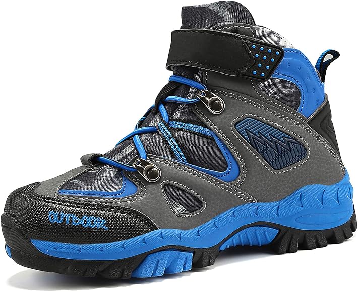 girls trekking shoes