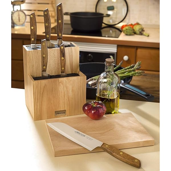 ARCOS SANTOKU KNIFE 7 INCH STAINLESS STEEL. JAPANESE KITCHEN KNIFE FOR FISH, MEAT AND VEGETABLES. OVENGKOL WOOD HANDLE 100% NATURAL FSC AND 190MM BLADE. SERIES NORDIKA. COLOR BROWN.