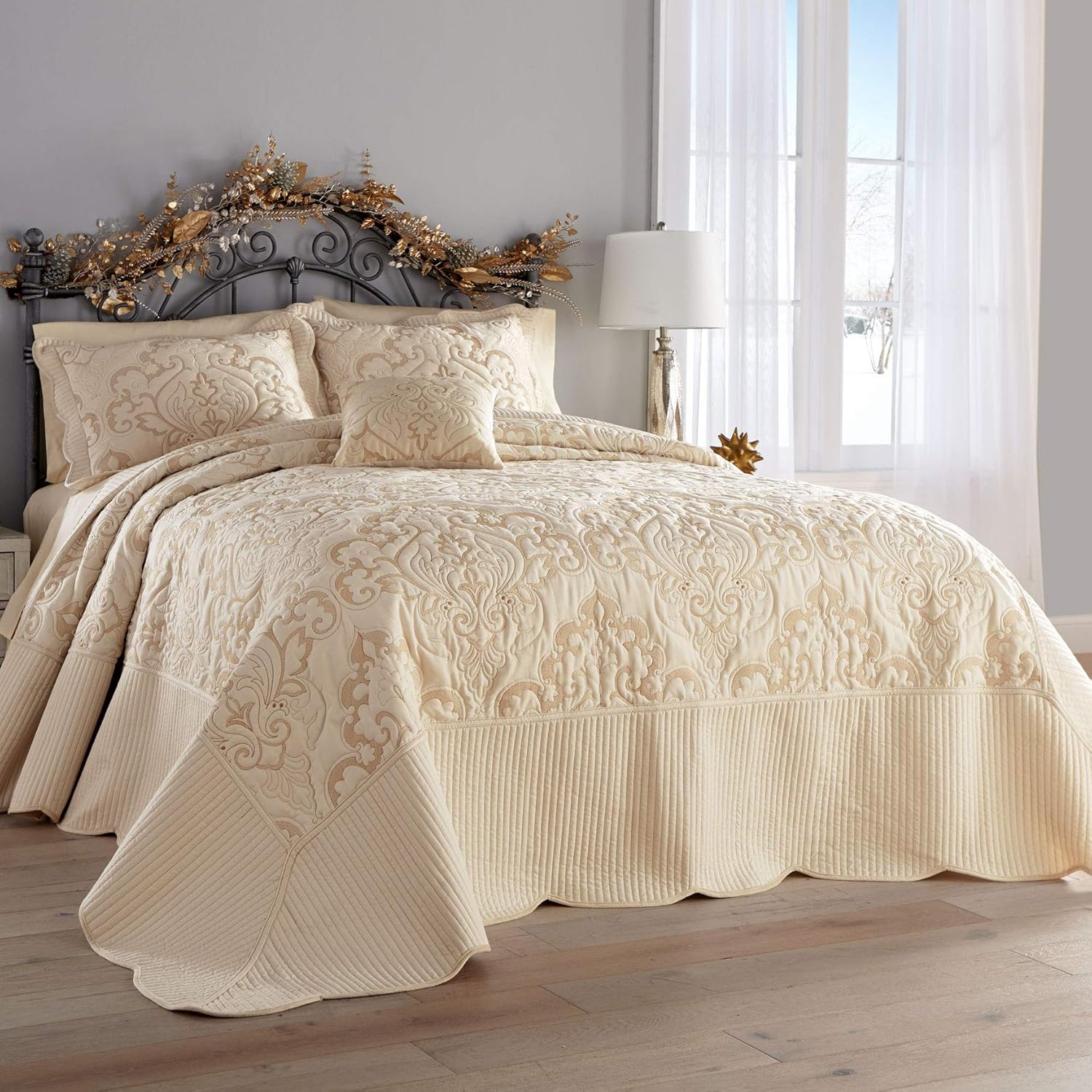 Home & Kitchen White BrylaneHome Lily Damask Embossed Bedspread Queen