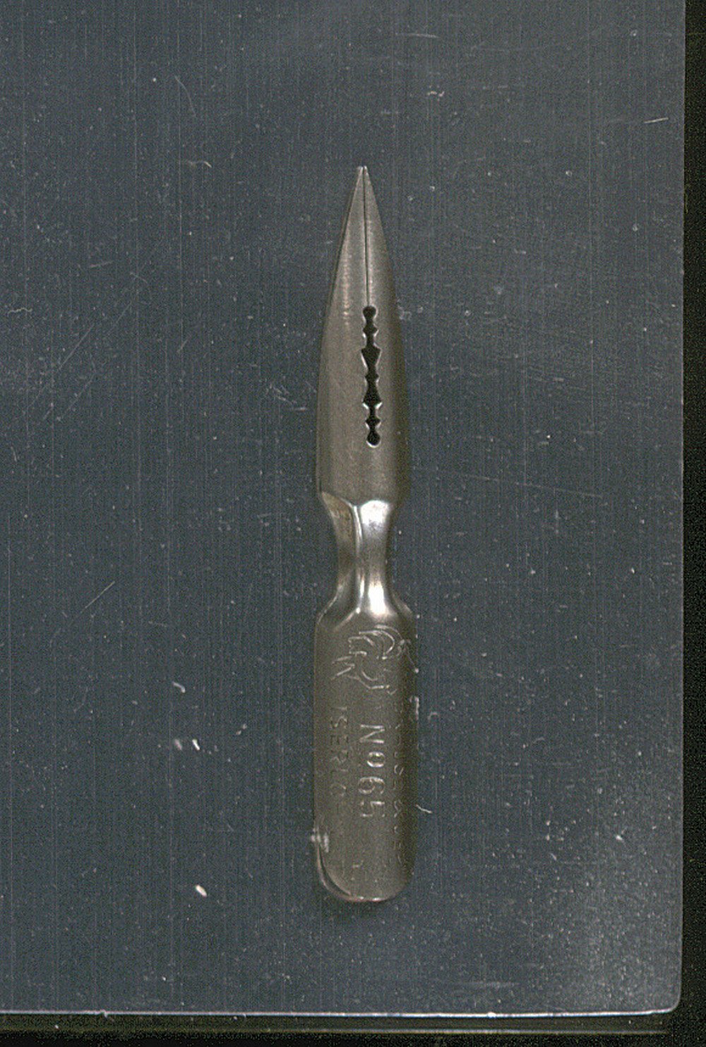 Brause 65B - Writing nibs for nib/ pen holders - Box of 50 - l'écolière nibs - Ecriture writing - Manufactured in Germany - Calligraphy - Writing - Drawing