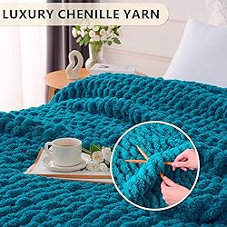 L'AGRATY Chunky Knit Blanket