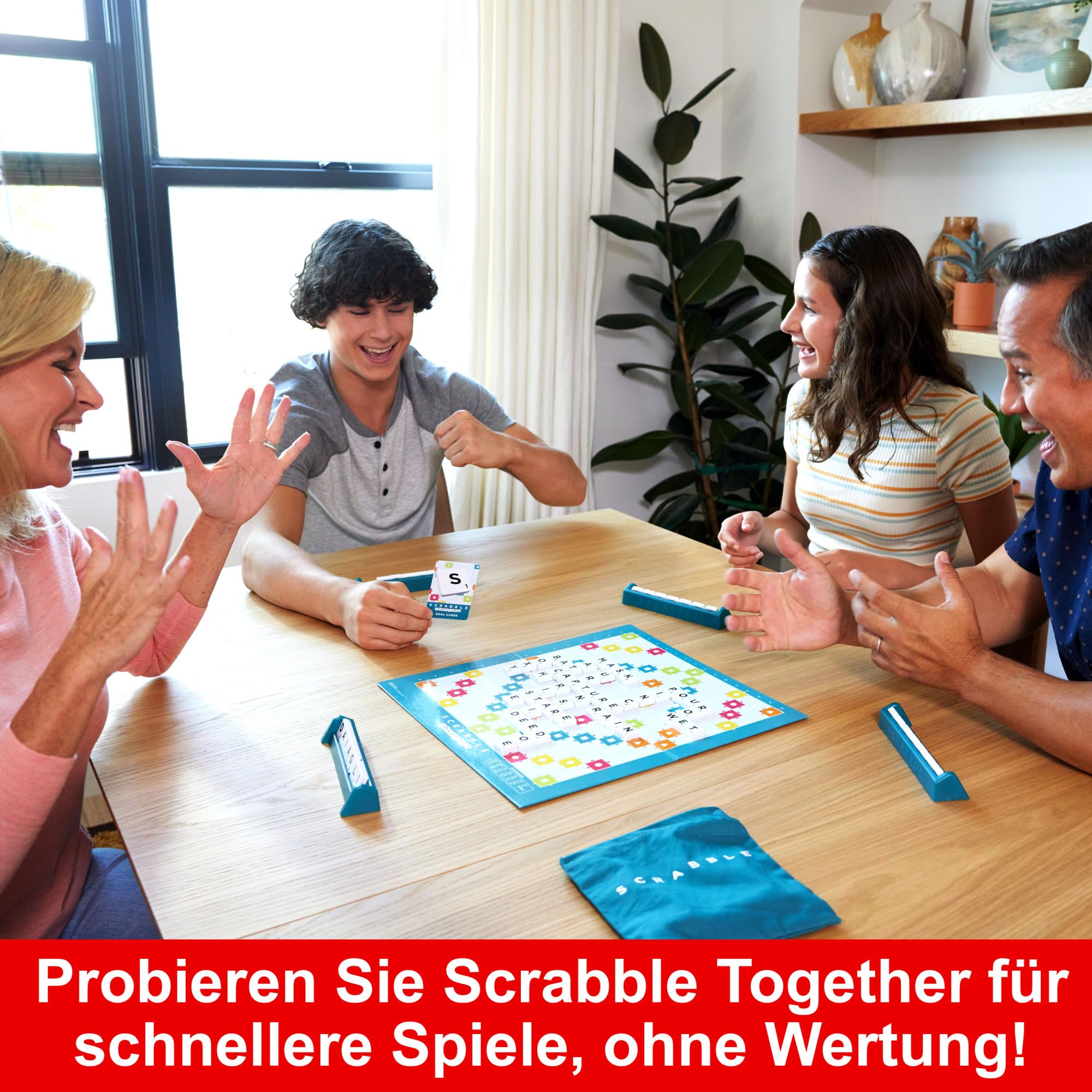 MATTEL GAMES Scrabble Zwei in Eins - Doppelseitiges Brettspiel für schnelles, zwangloses und kooperatives Spiel, inklusive 50 Zielkarten für Scrabble Together, einfache Punktevergabe, HWD45 2