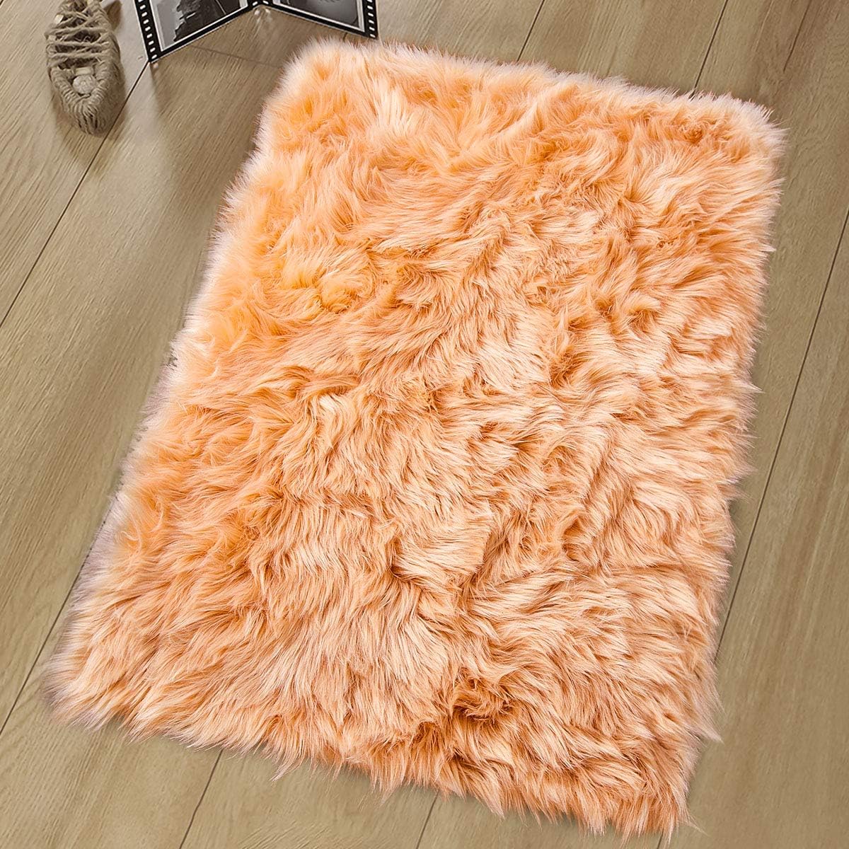 Noahas Luxury Fluffy Rugs Bedroom Furry Carpet Bedside