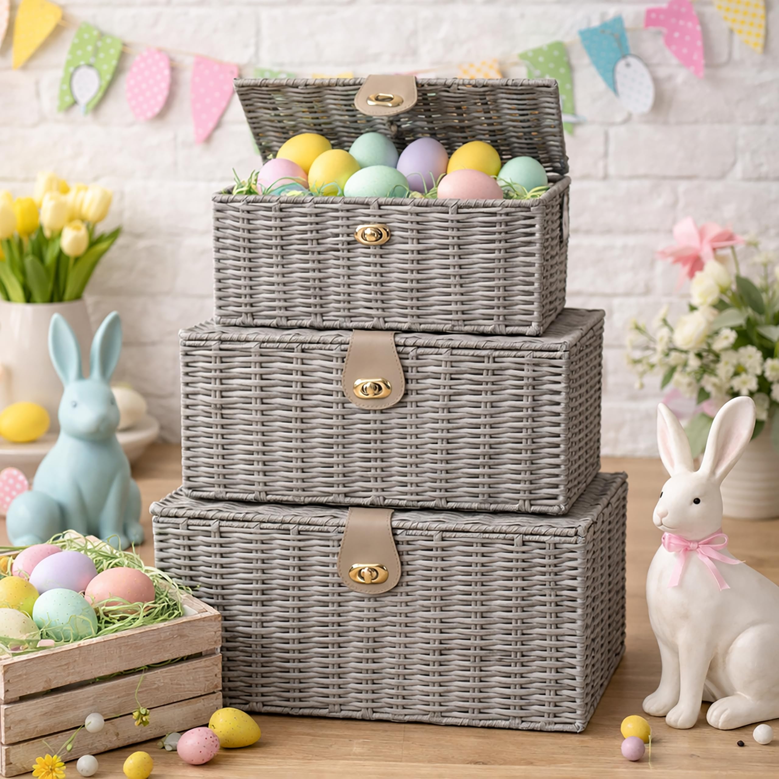 HomeZone Set of 3 Grey Wicker Storage Baskets with Lids & Lockable Closure Decorative Rattan Woven Storage Boxes, Stackable & Nesting Storage Baskets for Bathroom, Easter Hampers & Gifts