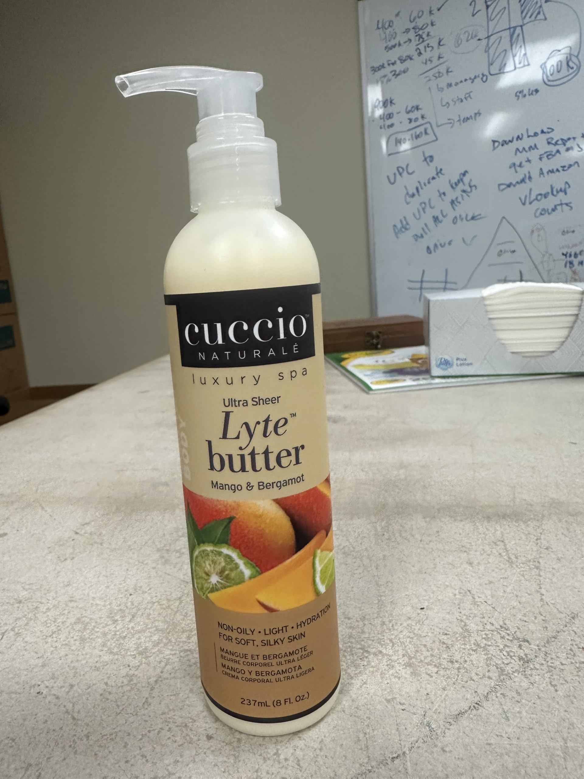 CUCCIO - Mango & Bergamot Lyte Lotion 237ml (8oz)