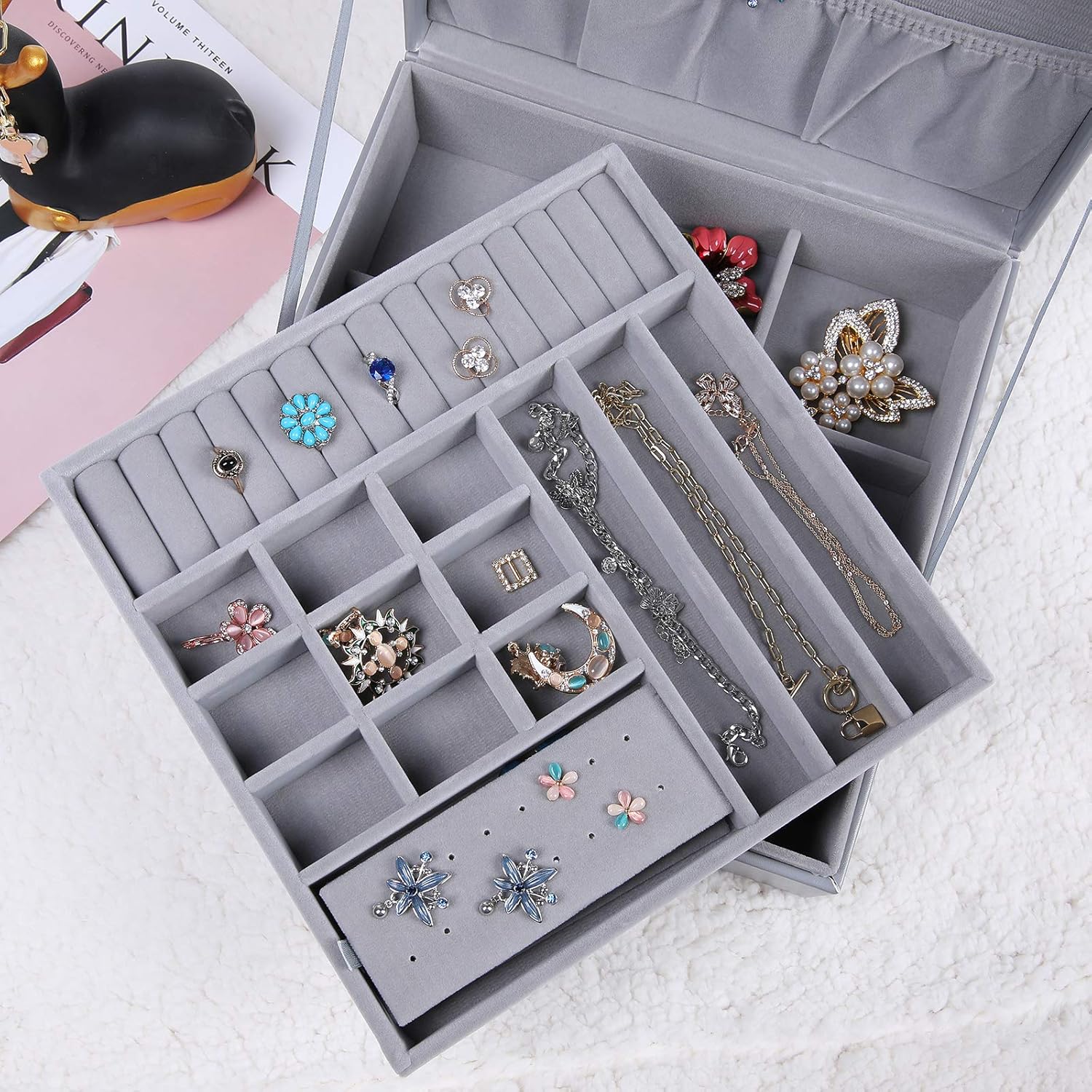 misaya Women Jewelry Box Organizer 2 Layer Large Lockable Display Jewelry Holder for Earring Ring Necklace, Gray: Home & Kitchen