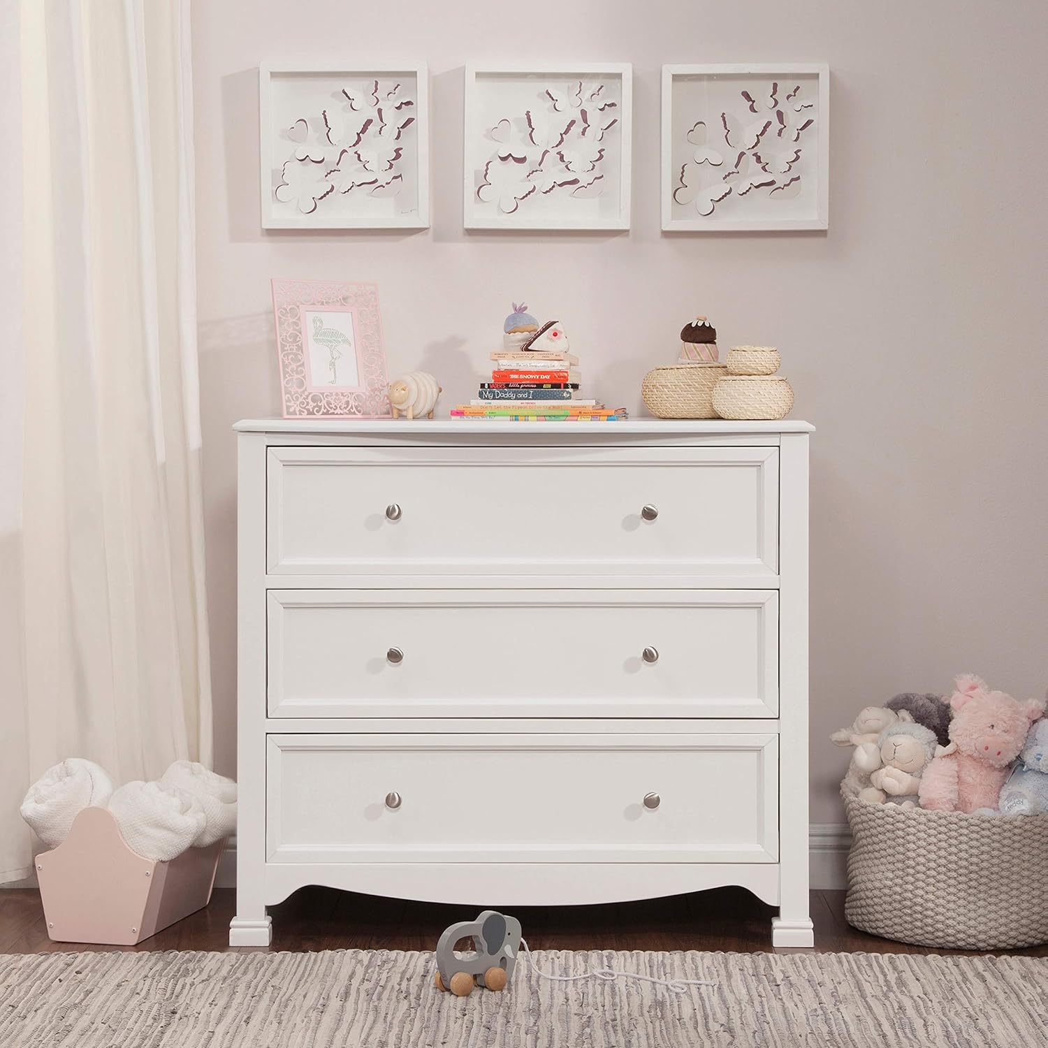 DaVinci Kalani 3-Drawer Dresser in White : Baby