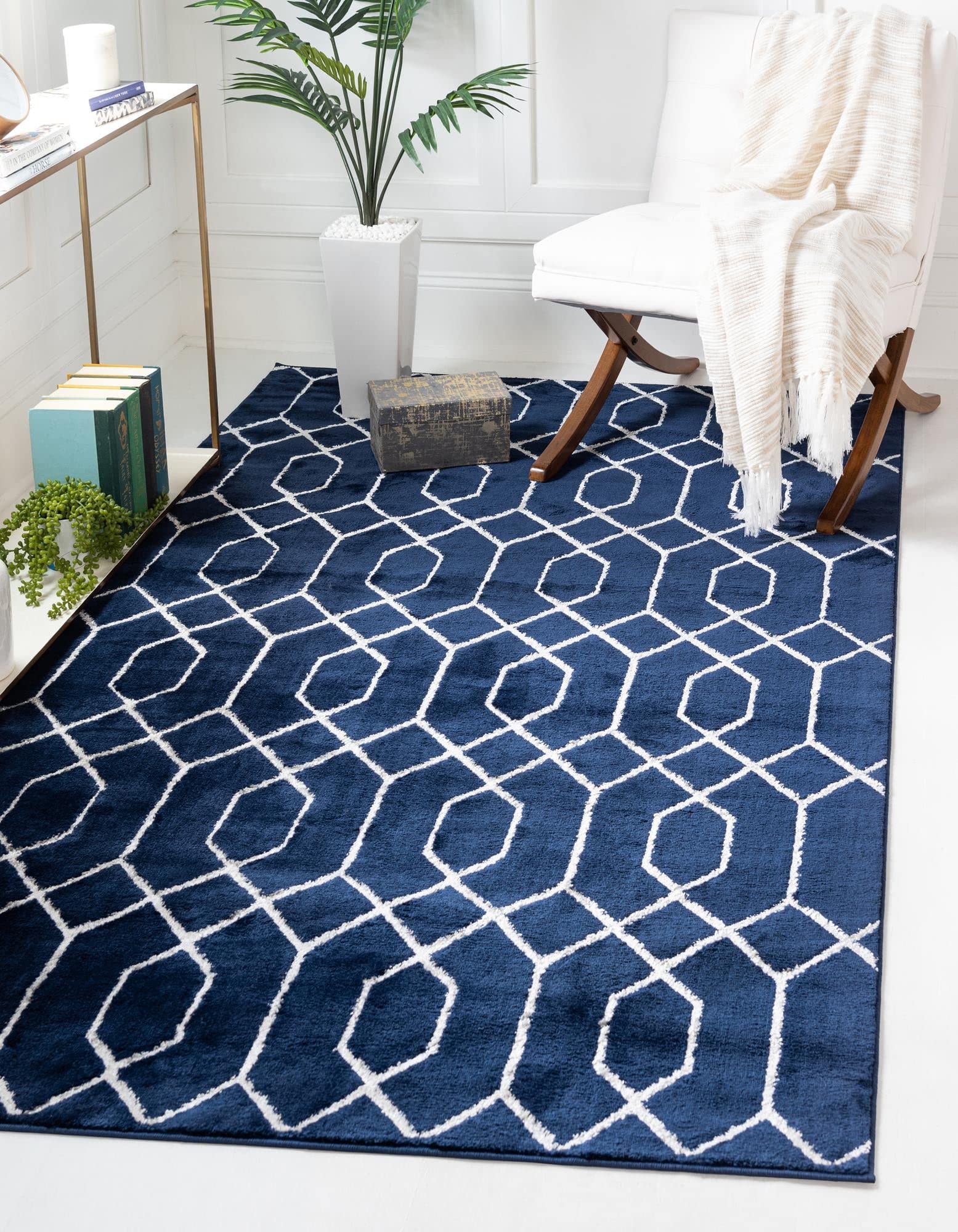 Unique Loom Marilyn Monroe Glam Collection Area Rug – Trellis (10’x 13′ Rectangle, Navy Blue Silver/ Silver)