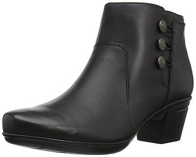 clarks bootie shoes