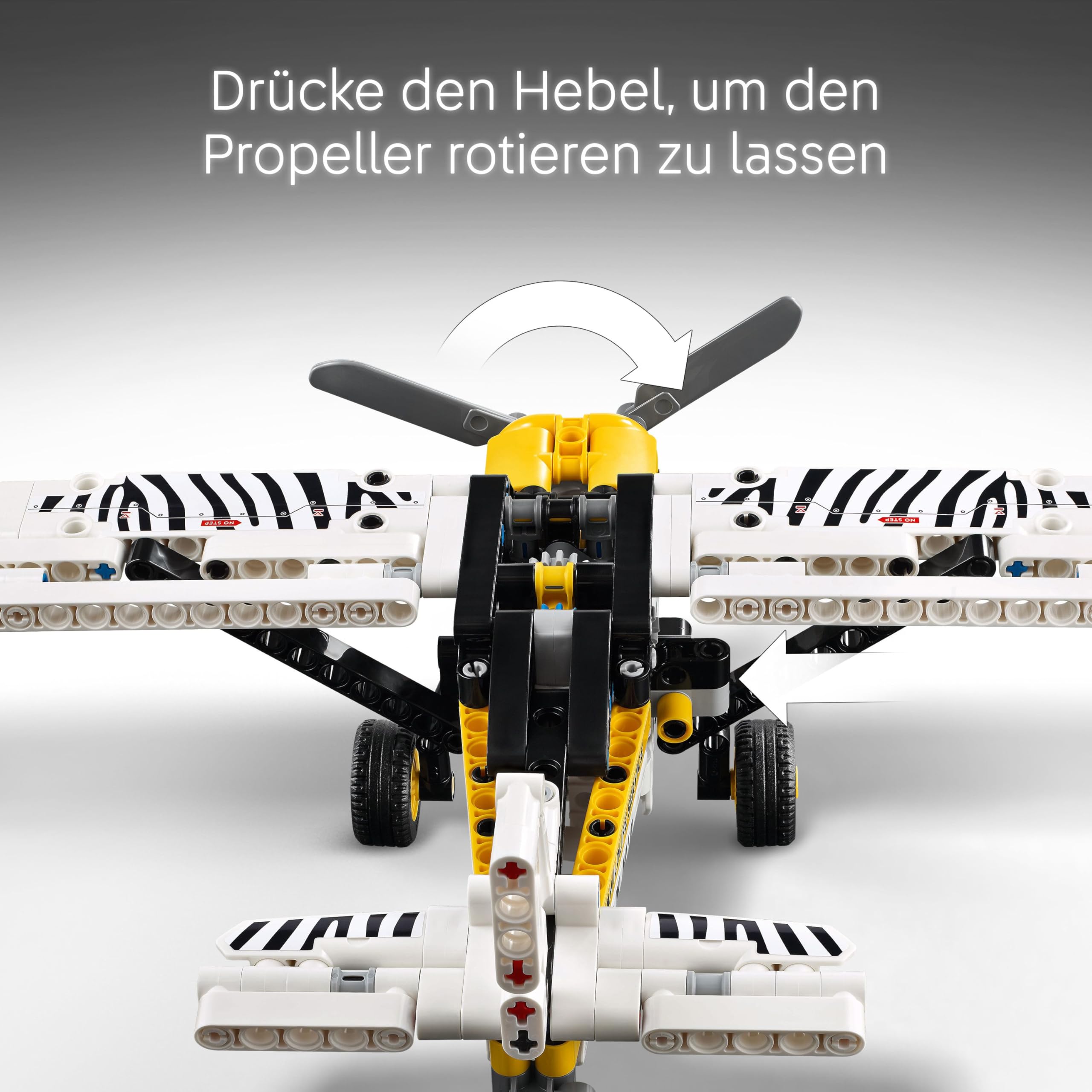 LEGO Technic Propellerflugzeug, Baubares Flugzeug Spielzeug für Kinder, Geschenk für Jungen und Mädchen ab 8 Jahren, Modellflugzeug mit drehendem Propeller und 4-Zylinderkolbenmotor 42198 3