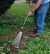 Darlac Expanding Telescopic Metal Garden Leaf Rake 790mm-1610mm view 2