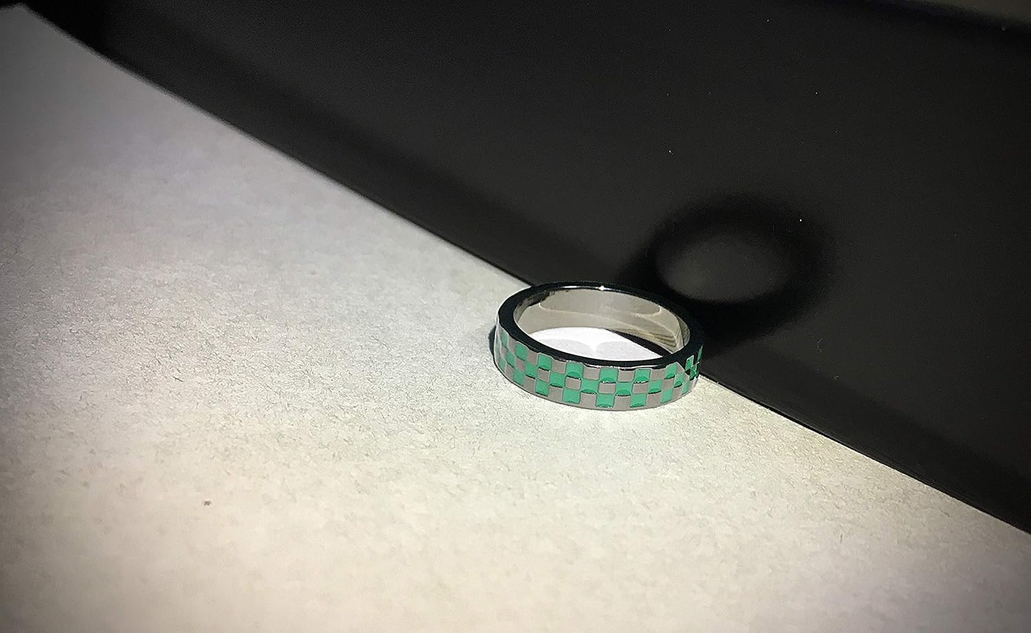 Amazon B V 鬼滅の刃 指輪 夜光 炭治郎 チタン リング アニメ グッズ アニメ 萌えグッズ 通販