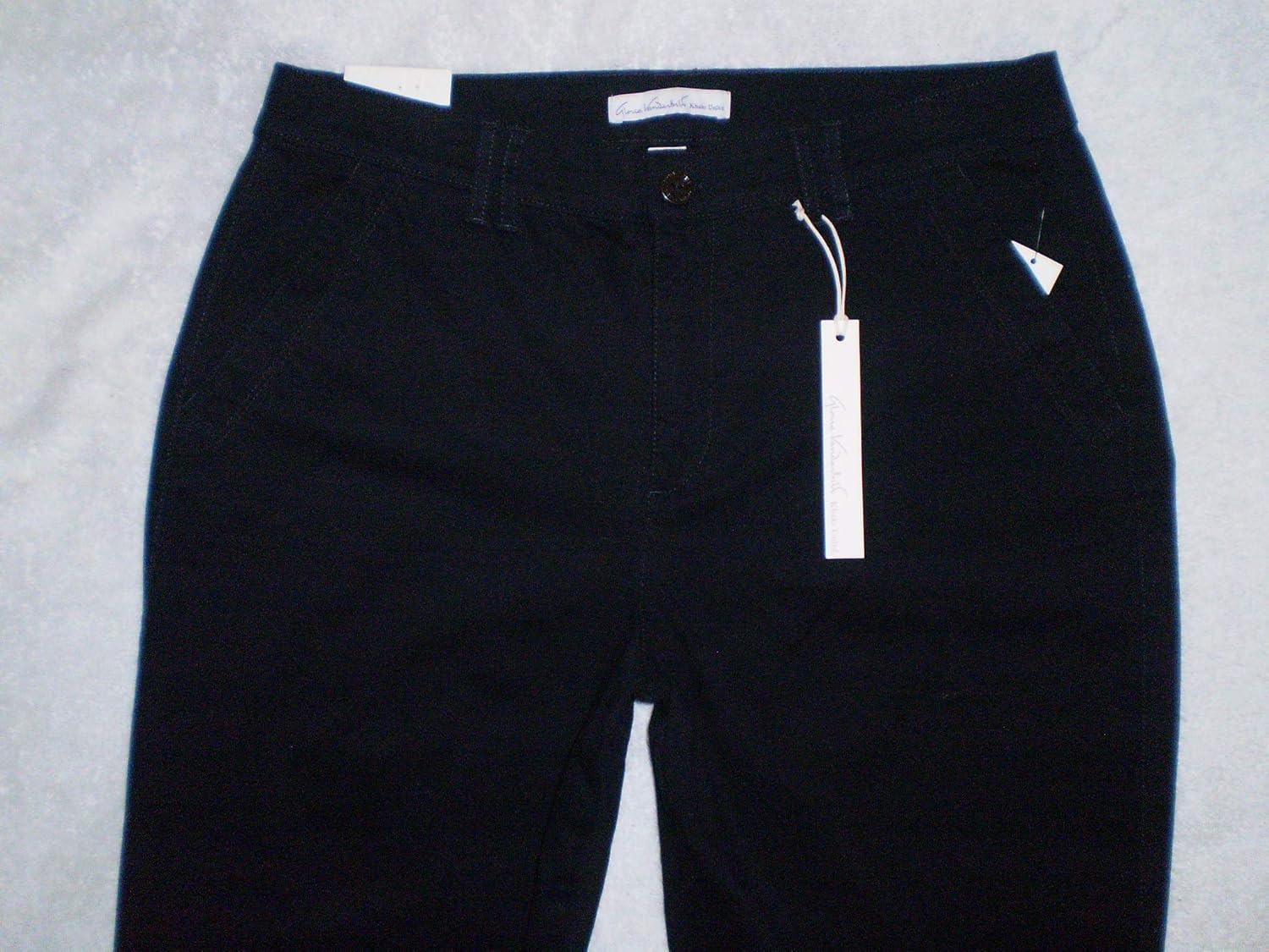 gloria vanderbilt violet capris